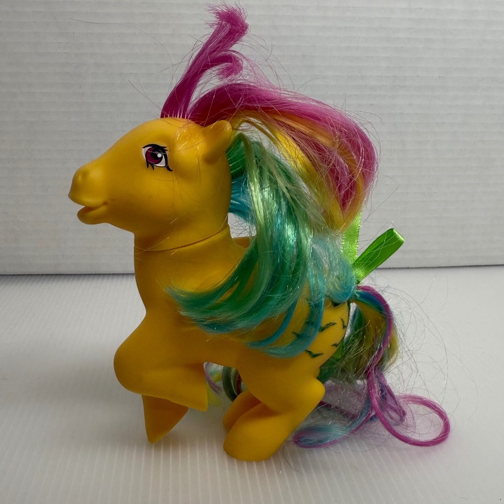 My Little Pony Hasbro 35th Anniversary Skydancer Pegasus Rainbow Scented Pony